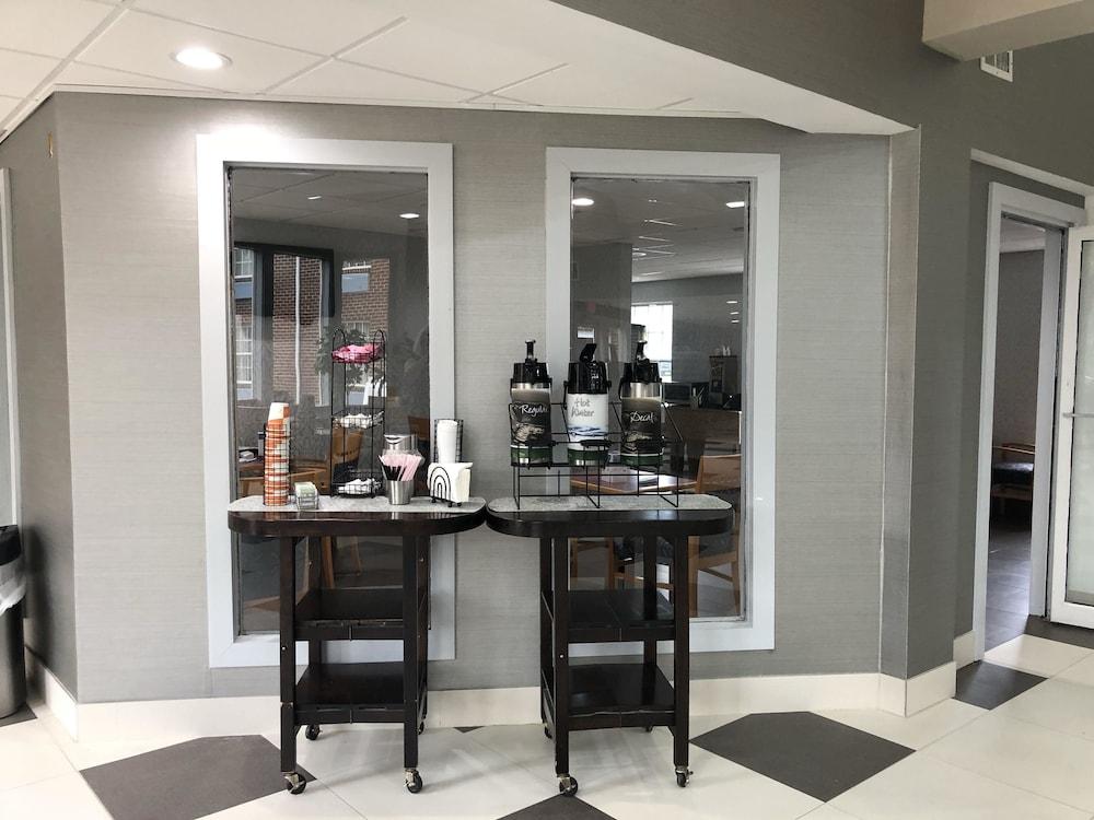 Quality Inn Dublin I-81 Екстер'єр фото