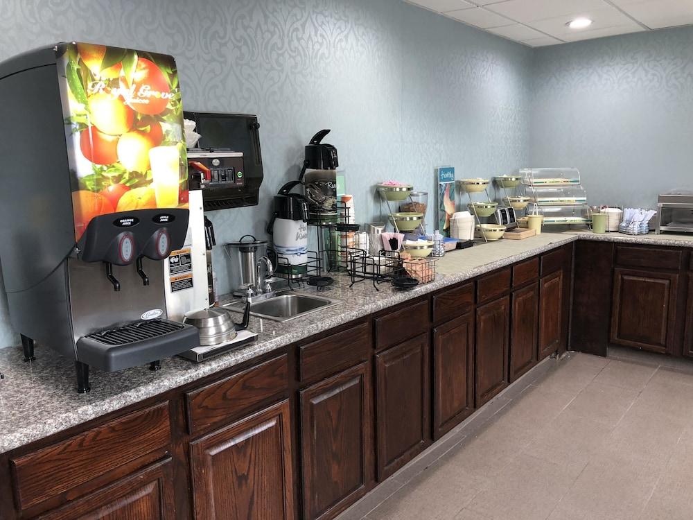 Quality Inn Dublin I-81 Екстер'єр фото