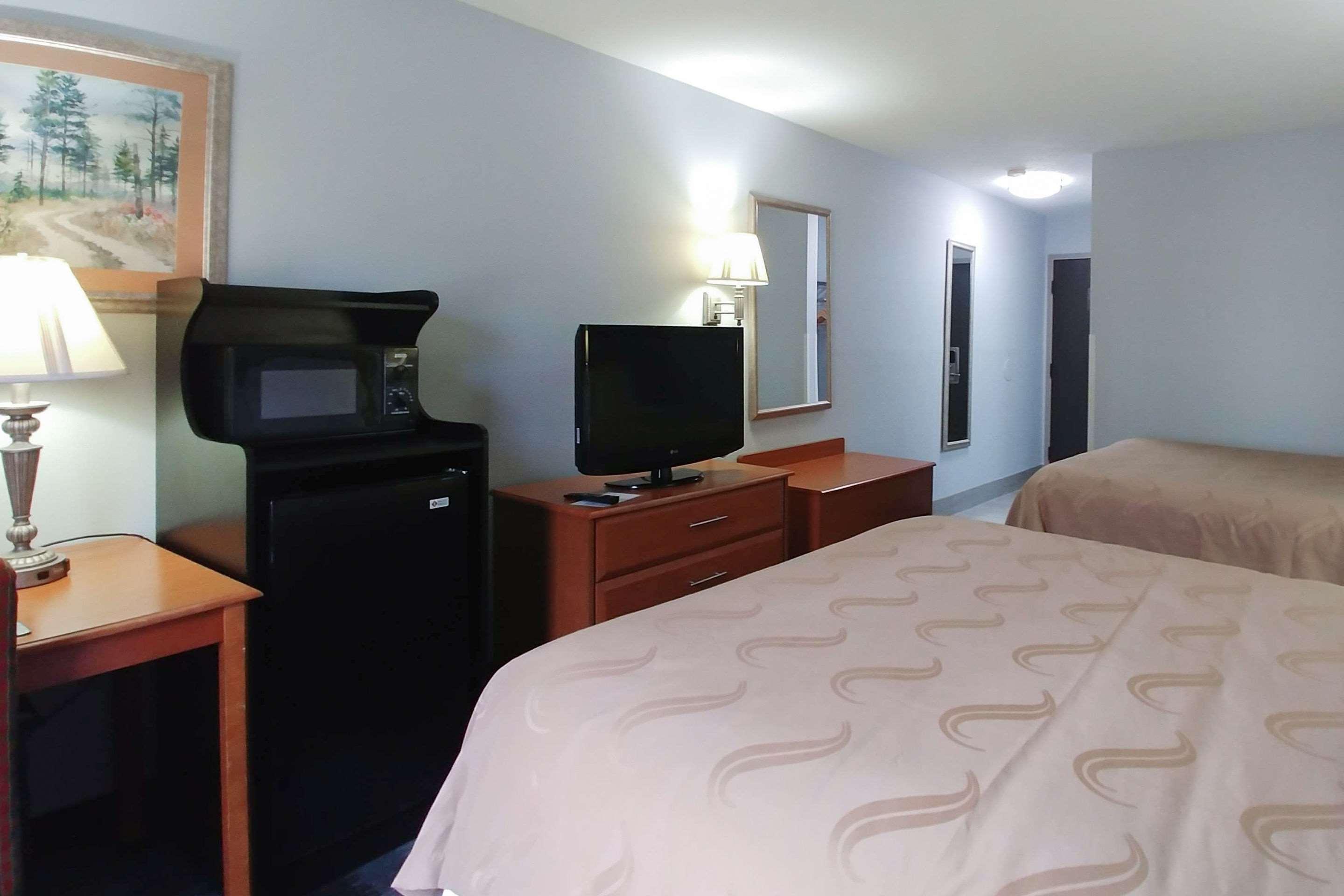 Quality Inn Dublin I-81 Екстер'єр фото