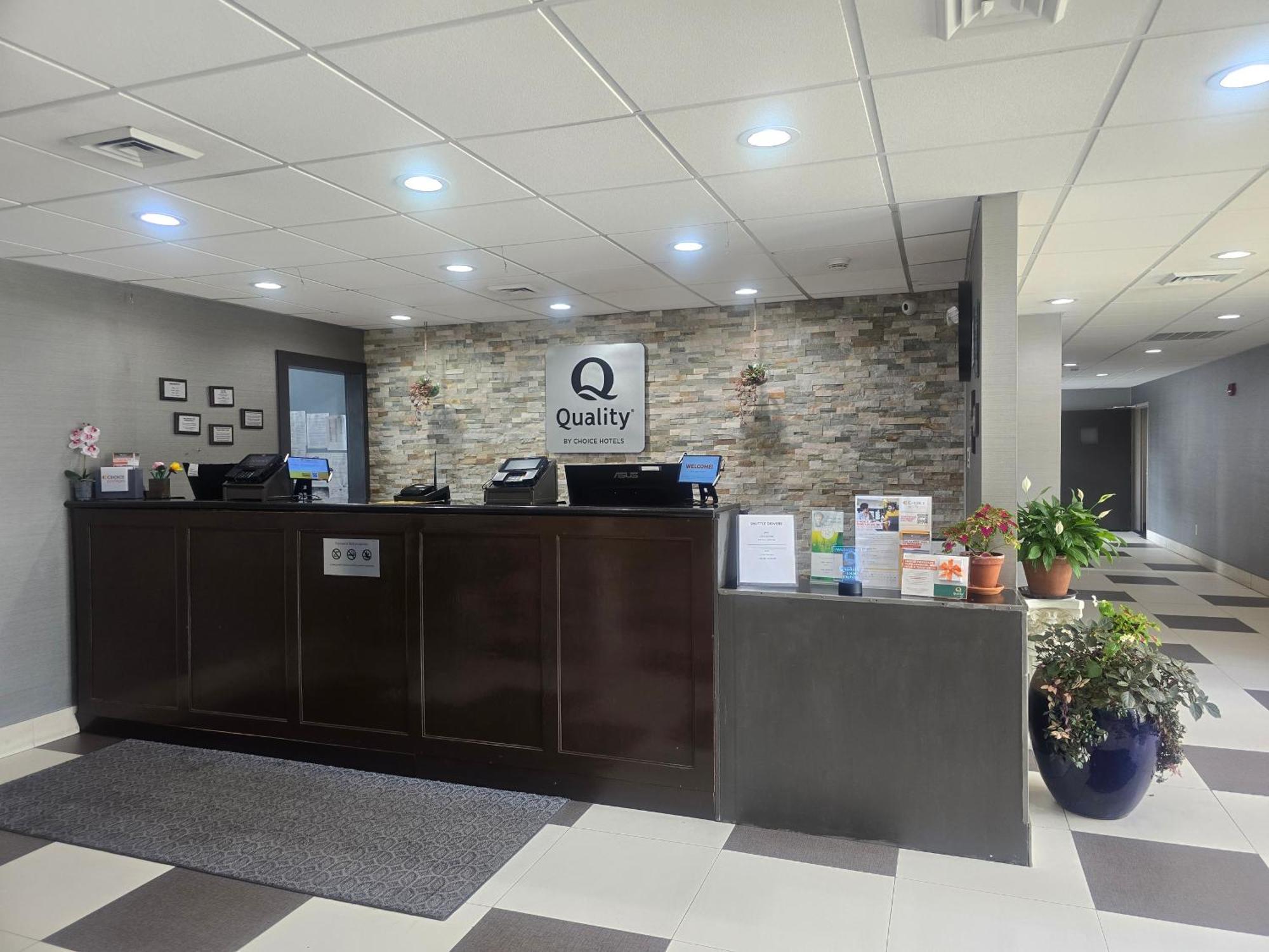 Quality Inn Dublin I-81 Екстер'єр фото